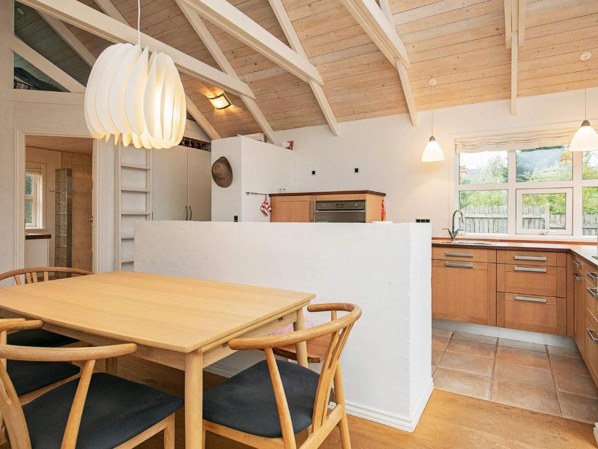 6 Person Holiday Home In 프레데릭스하운 외부 사진
