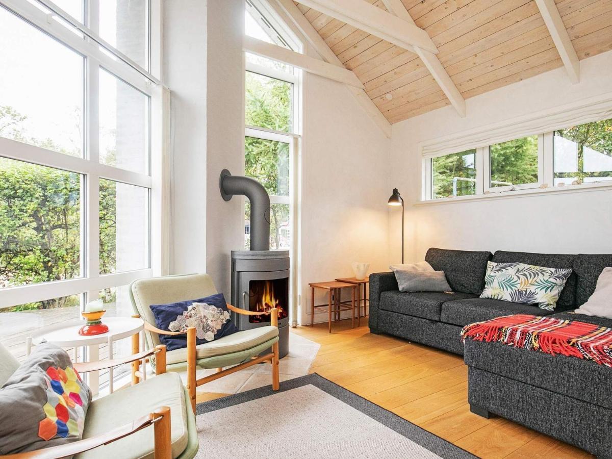 6 Person Holiday Home In 프레데릭스하운 외부 사진