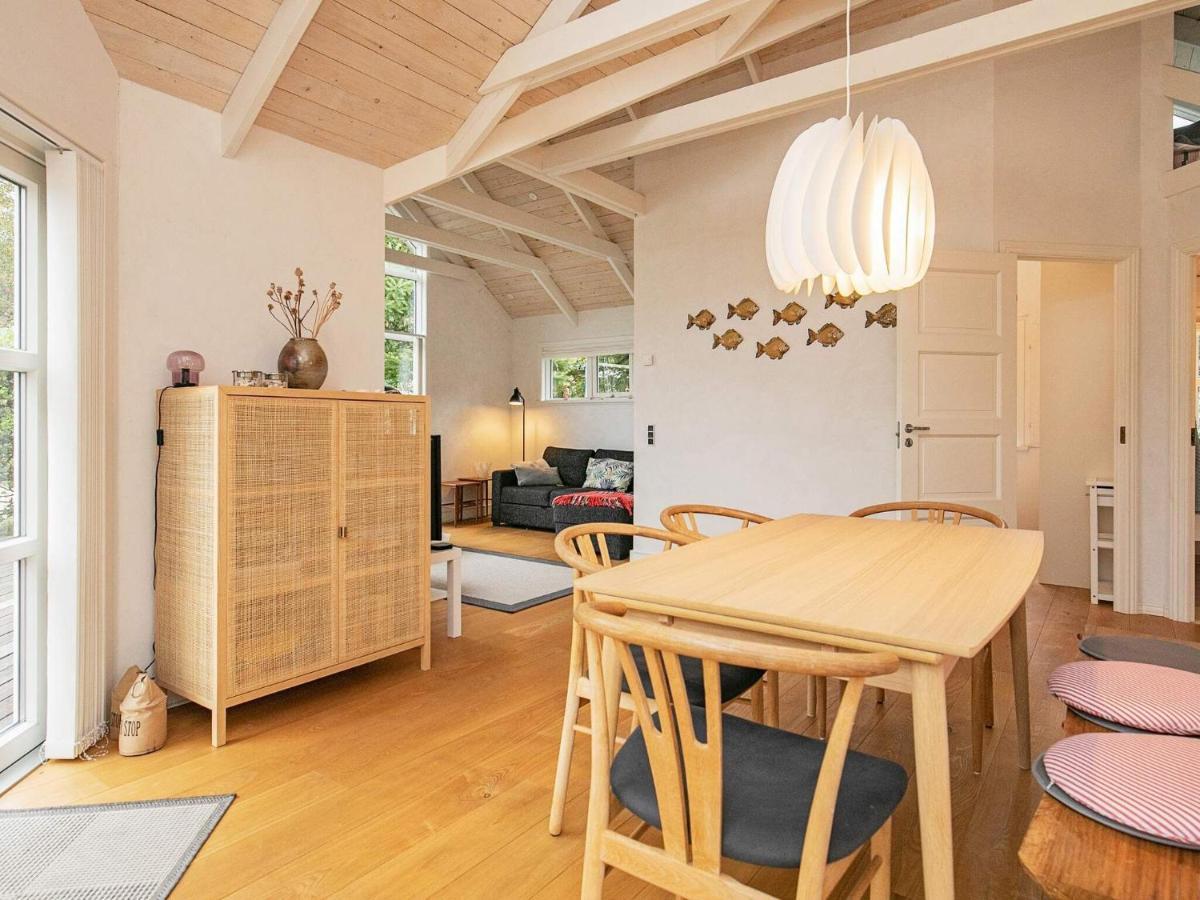 6 Person Holiday Home In 프레데릭스하운 외부 사진